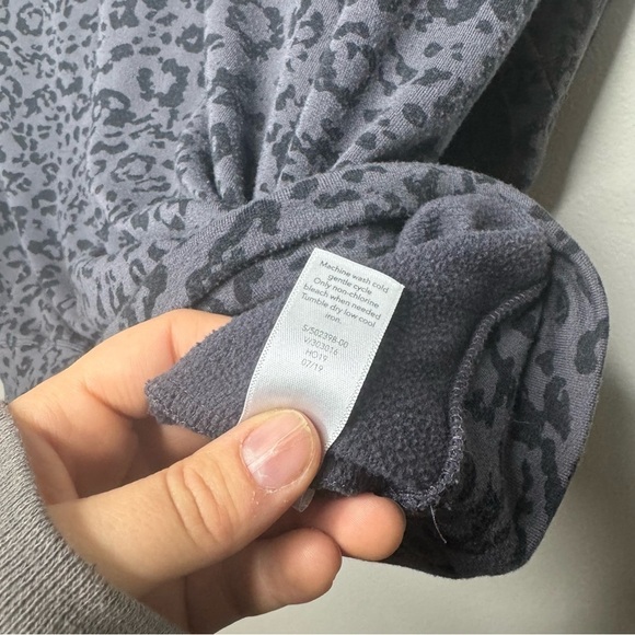 Athleta PURE LUXE LEOPARD PRINT SWEATSHIRT - Picture 10 of 10